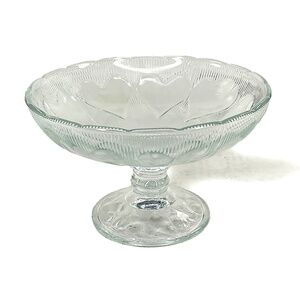 Williams Sonoma Vintage Clear Embossed Hearts Large Footed Fruit Bowl